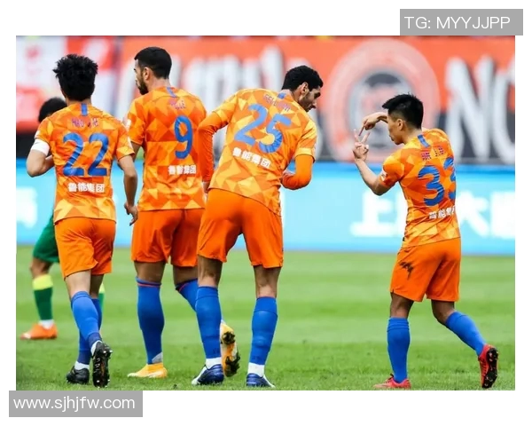 重庆篮球队状态引发热议球迷对球队表现的不同看法与争论