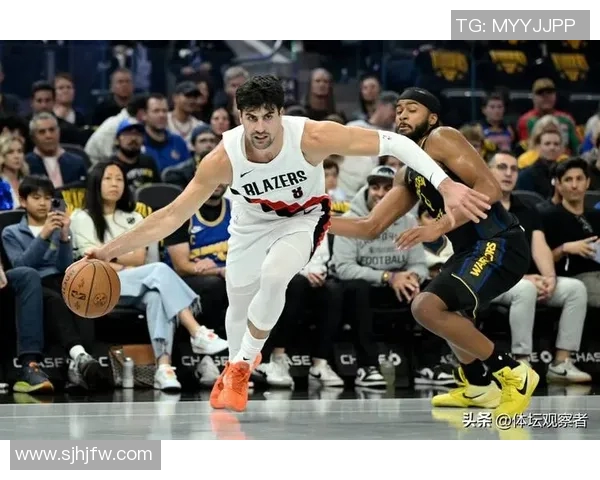 勇士与开拓者激战1102场面火爆精彩瞬间回顾 勇士与开拓者激战1102场面火爆精彩瞬间回顾