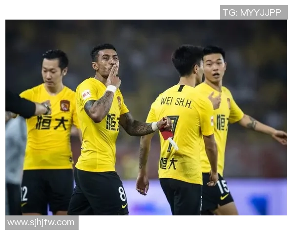 广州恒大淘宝迎战鲁能争夺中超冠军荣耀之战精彩回顾与分析