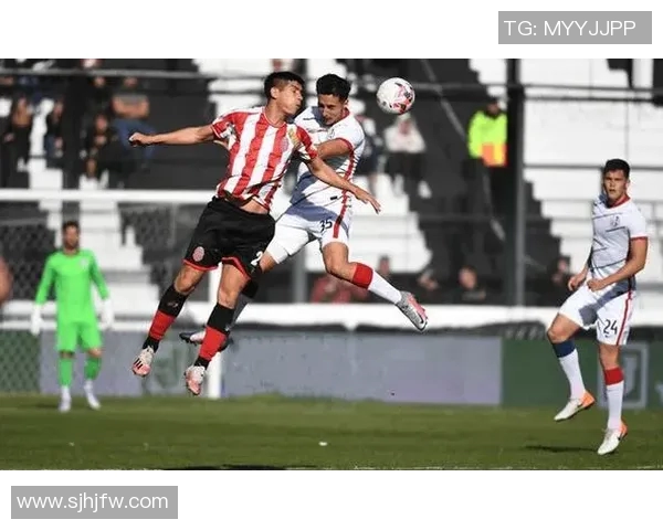 飓风队与埃梅莱克的激烈对决展现足球魅力与团队精神